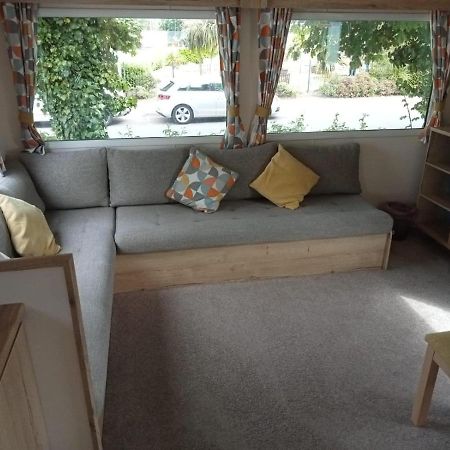 New 2 Bed Holiday Home With Decking In Rockley Park Dorset Near The Sea Lytchett Minster Eksteriør bilde