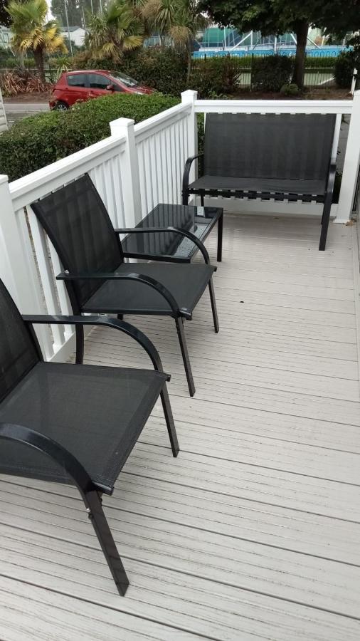 New 2 Bed Holiday Home With Decking In Rockley Park Dorset Near The Sea Lytchett Minster Eksteriør bilde